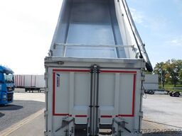SCHMITZ CARGOBULL SKI 24 Kippmulde 50 m³/Kombitüren/Lift/Rollplane