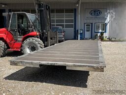 x Verzinkte Baustoff Plattform 7,82m