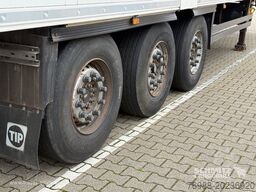 Schmitz Cargobull Tiefkühler Multitemp Doppelstock Trennwand