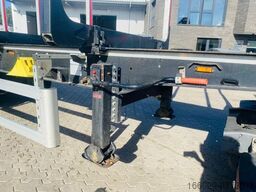 PAVIC Holzauflieger mit Schemel und Rungen