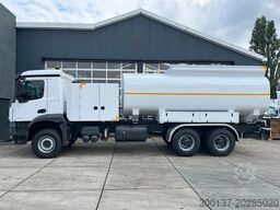 Mercedes-Benz Arocs 3340 6x6 Water Tank Truck