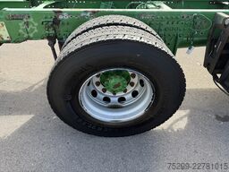 Volvo FM-460 4x4R Fahrgestell / Swiss-Vehicle