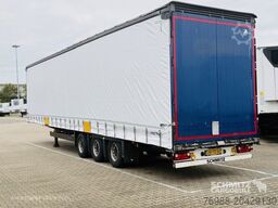 Schmitz Cargobull Curtainsider Mega