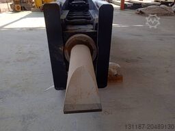 CAT H180GC Hammer (2 pcs available in Abu Dhabi)