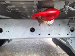 KNAPEN 92m³ 10mm Boden elektrisches Verdeck Lagerfz