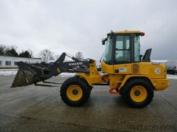 VOLVO L30G Radlader 4x4 ALLRAD