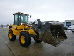 VOLVO L30G Radlader 4x4 ALLRAD