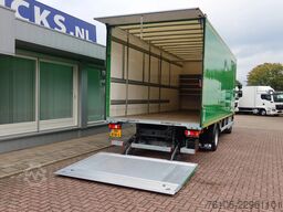 Volvo FL 210 Bakwagen + DHollandia 1500 kg