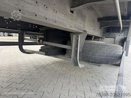 Schmitz Cargobull Curtainsider Mega