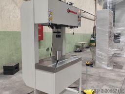 Durendus Montagepresse 20 Tonnen