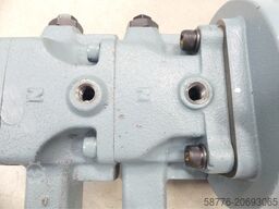 Nidec FELQ-8PT mit Nachi UVD-11A-A2A2-22-4-6308H + VDR-11B-1A2-1A2-U-22