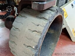 Holland Lift HL-11812