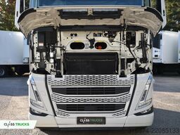 VOLVO FH 500 Globetrotter XL, Side Skirts