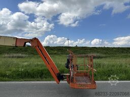 JLG 800AJ