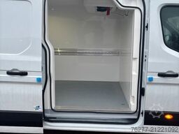 RENAULT Master L3H2 Automatik TK mit Fahr-Standkühlung