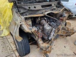 Mercedes-Benz V 220 d BRANDSCHADEN !