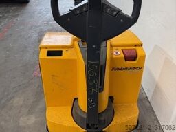 Jungheinrich EJE 225