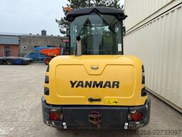 YANMAR V70S Schwenklader / 2017 BJ / Schaufel + Gabel