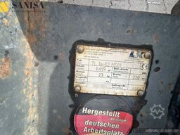 JCB 15C-1/SW/2xLöffel/1,7 t/Schwenkarm