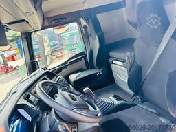 MAN TGS 41.520 8x8 mit Fassi Ladekran F710RA.2.26