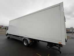 MERCEDES-BENZ Atego 1218 4x2 Koffer 8,2 m mit LBW 2,3 m Schalt