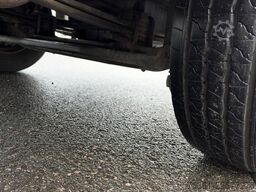 MERCEDES-BENZ Atego 1218 4x2 Koffer 8,2 m mit LBW 2,3 m Schalt