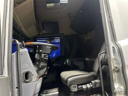 Scania R560 brøyterigget krokbil m / 20 T krok og kasse.