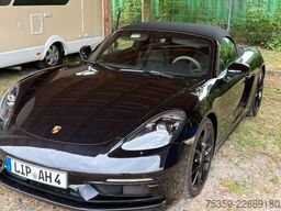 PORSCHE 718 Chrono/Navi/Sitzbelü/Bose/Leder/PDK