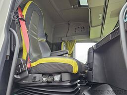 VOLVO FH 16.750 6X2*4 4 SEATS 154TKM