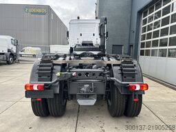 Mercedes-Benz Arocs 4058 AS 6x6 Tractor Head 180T Push Pull E...