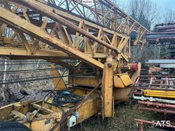 Potain 325B tower crane