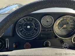 MERCEDES-BENZ 200 D Strich 8 / W 115 / Oldtimer