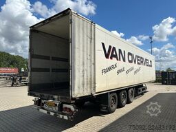 Schmitz Cargobull SKO 24 SKO24 / SAF DISC / 2x LIFTAXLE / GALVANI...
