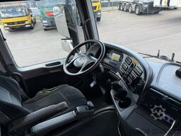 Mercedes-Benz Actros 1836 4x2 Koffer / HB / Swiss-Vehicle