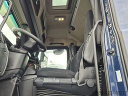 Mercedes-Benz Actros 1851 with Retarder