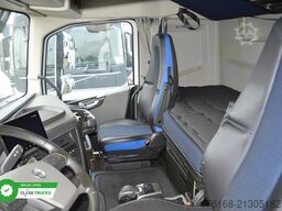 VOLVO FH 460 Globetrotter XL i-Save SideSkirts