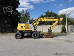 New Holland MH City 16