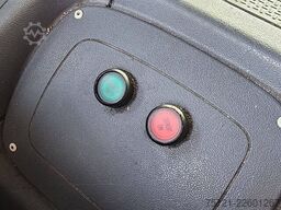 SCANIA P320 6X2*4 LAMBERET FRIGO