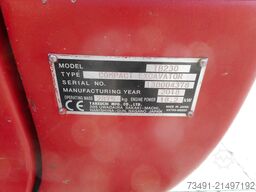 Takeuchi TB 230 mit POWERTILT