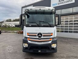 MERCEDES-BENZ Antos 1843 4x2 Kühler