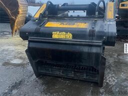 MB Crusher crushing bucket w/ G90 attachment