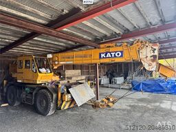 Kato KR-20 Mobile Crane