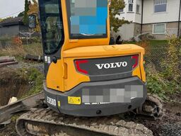 Volvo ECR58D Tracked Excavator with Tilt and Bucket