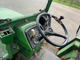 John-Deere Schlepper 855 Salzstreuer/Besen