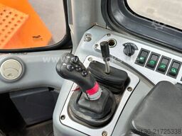 DOOSAN DL 250 4x4 inkl. Schaufel 121kW