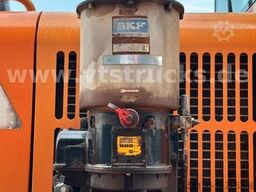 DOOSAN DL 250 4x4 inkl. Schaufel 121kW