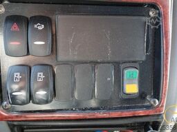 ISUZU Turquoise EURO 6, 30 Sitzplätze, 6 Stände