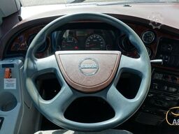 ISUZU Turquoise EURO 6, 30 Sitzplätze, 6 Stände