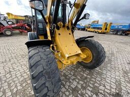 CATERPILLAR 908M, 4+1 Schaufel, Palettengabel, wenig Std.