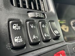 Scania R520 V8 / Showtruck / Buffl Special Interior / ...